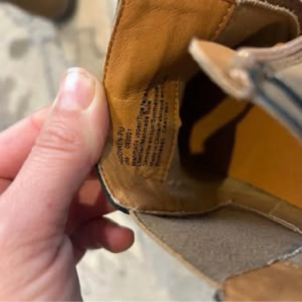 Boys Nordstrom boots, size 2